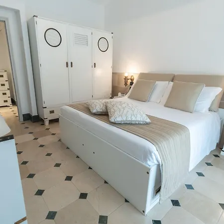 A Mare Hotel 4*