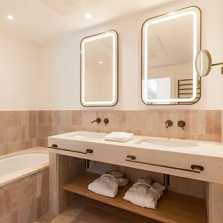 A Mare Hotel 4*