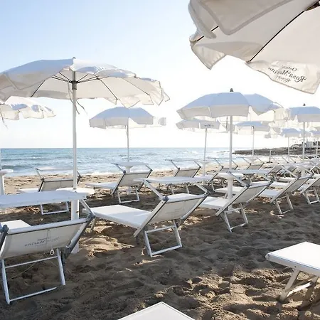 A Mare 호텔 오스투니